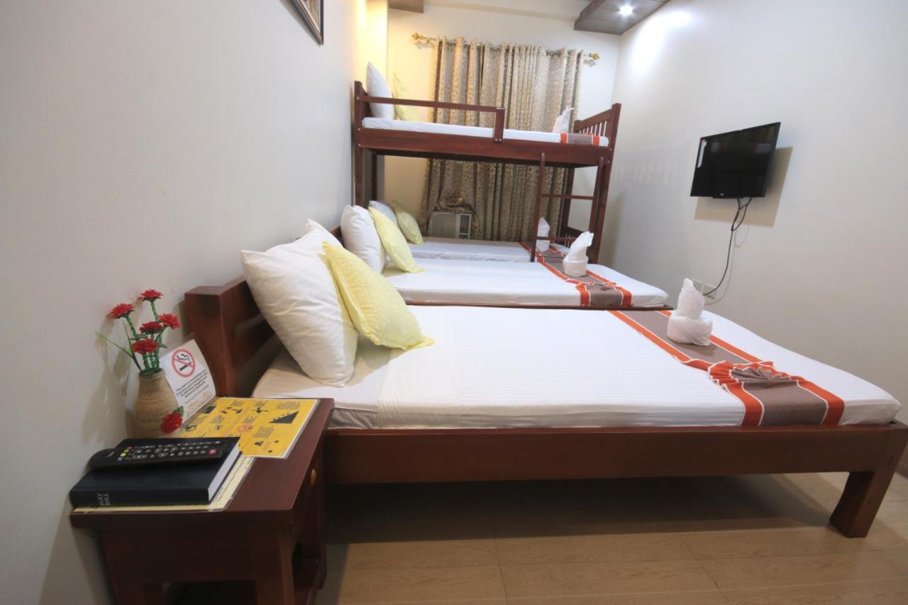 Monte Casa De Rico Apartment Vigan Bagian luar foto