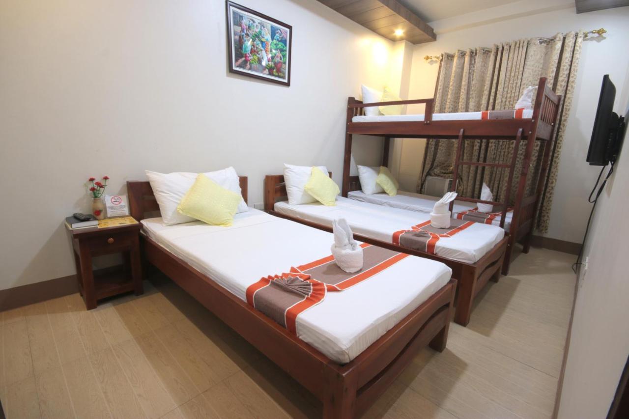 Monte Casa De Rico Apartment Vigan Bagian luar foto
