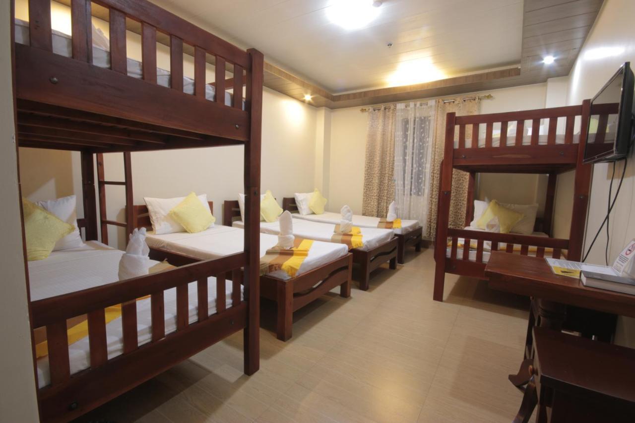 Monte Casa De Rico Apartment Vigan Bagian luar foto