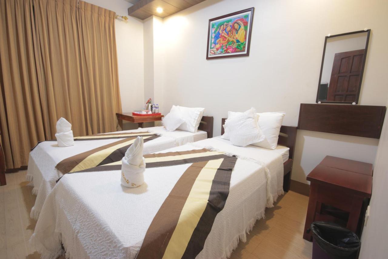 Monte Casa De Rico Apartment Vigan Bagian luar foto